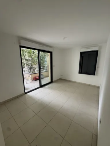 Rénovation en peinture d'un appartement à Rousset, Trets, Ferreol Peinture