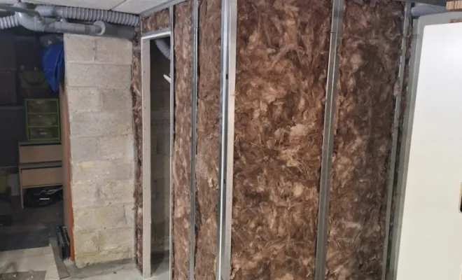 Création de cloisons et contre-cloisons pour un sanitaire et une cage d'escalier, Trets, Ferreol Peinture