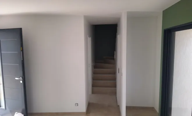 Rénovation en peinture d'une maison mitoyenne aux Pennes-Mirabeau, Trets, Ferreol Peinture