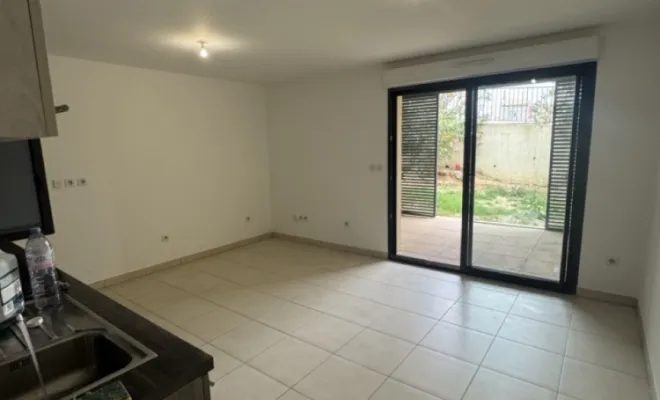 Rénovation en peinture d'un appartement à Rousset, Trets, Ferreol Peinture