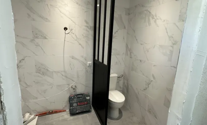 Mise en place de la cloison de séparation