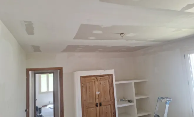 Rénovation en totalité d'une villa à La Londe-les-Maures, suite à un incendie, Trets, Ferreol Peinture