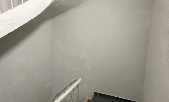 Rénovation de parties communes dans un immeuble à la Seyne-sur-Mer, Trets, Ferréol Peinture