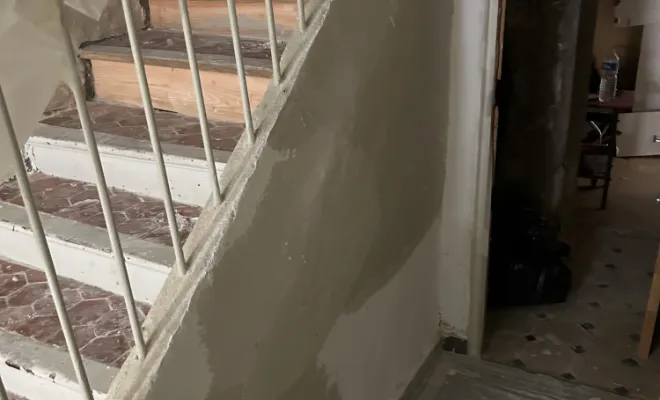 Rénovation de parties communes dans un immeuble à la Seyne-sur-Mer, Trets, Ferréol Peinture